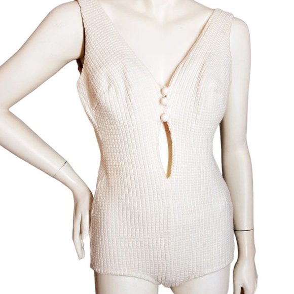 1970s Vintage White Knit One Piece Swimsuit With Deep Plunging Open Front Unworn - Picture 2 of 12
